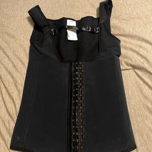 Sol Leon faja chaleco Black Women's Top